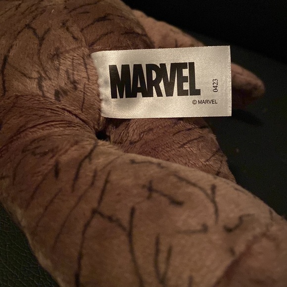 **Rare** Adorable young Groot from Marvel Guardians of the Galaxy - Picture 8 of 16